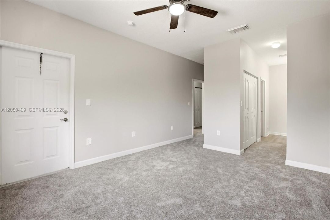 For Sale: $409,900 (4 beds, 2 baths, 1698 Square Feet)