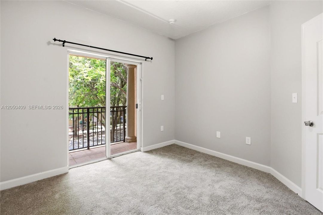 For Sale: $409,900 (4 beds, 2 baths, 1698 Square Feet)
