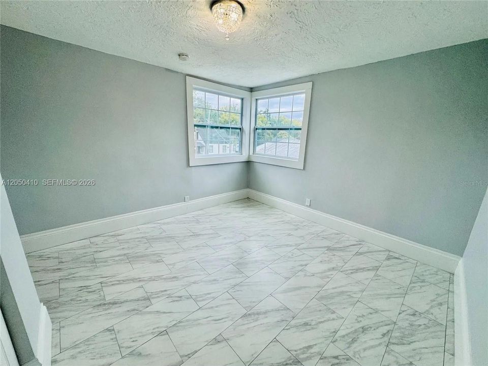 В аренду: $6,500 (7 спален, 4 ванн, 0 Квадратных фут)