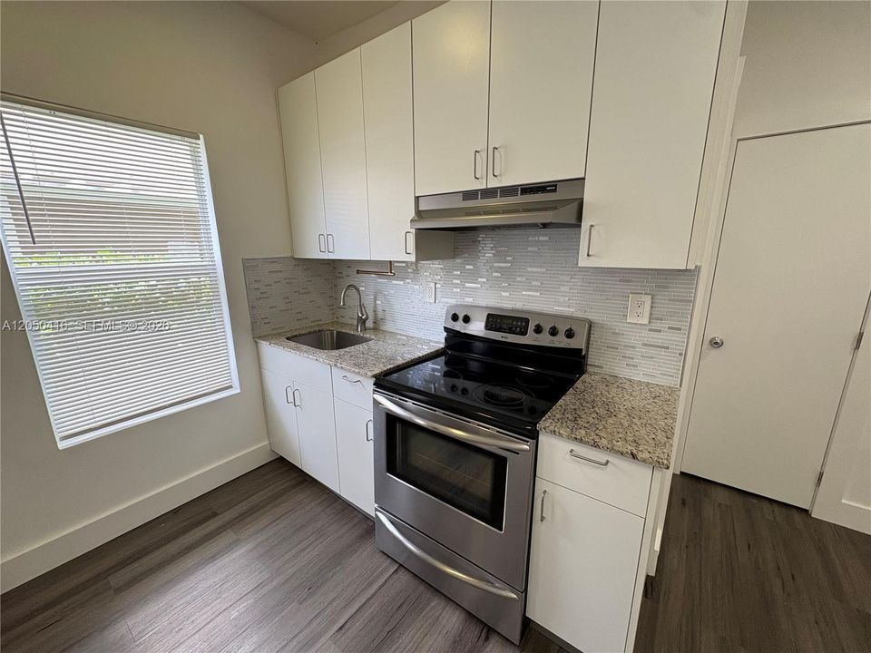 For Rent: $1,700 (1 beds, 1 baths, 0 Square Feet)