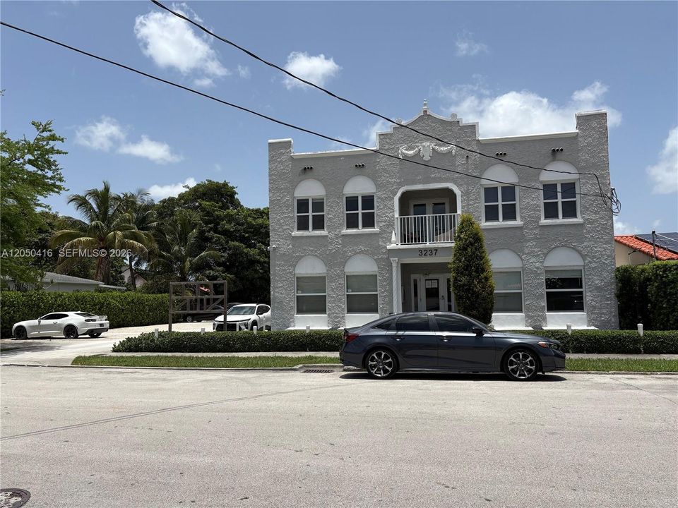 For Rent: $1,700 (1 beds, 1 baths, 0 Square Feet)