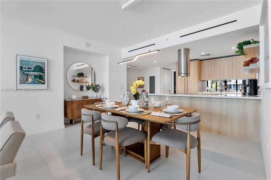 Recently Rented: $9,800 (2 beds, 2 baths, 1236 Square Feet)