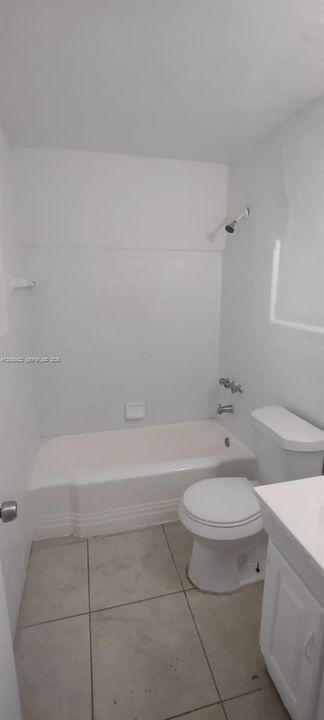 For Rent: $1,300 (1 beds, 1 baths, 500 Square Feet)