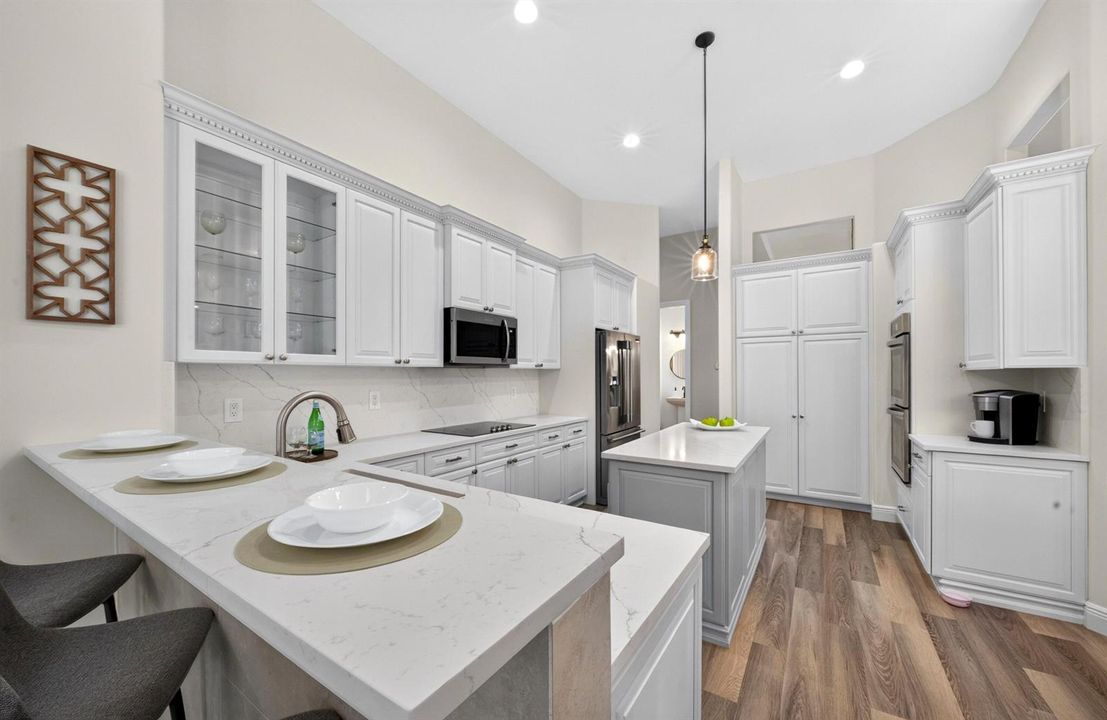 017-011-Kitchen-4000x2604