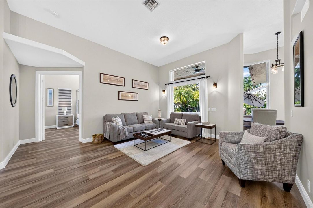008-060-Living Room-4000x2662
