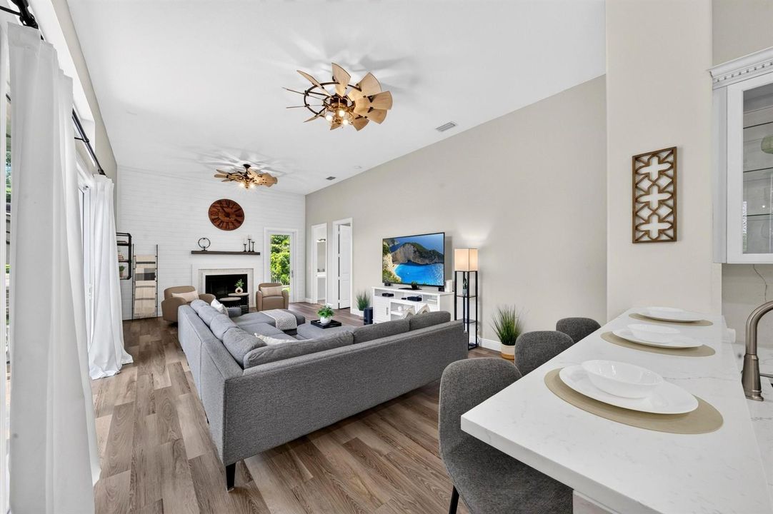 022-022-Family Room-4000x2664