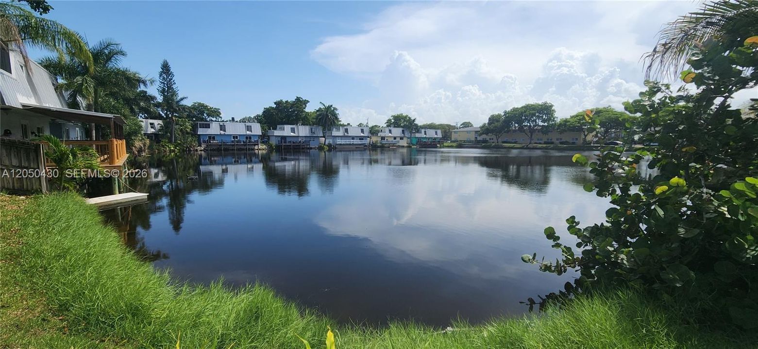 For Rent: $2,895 (2 beds, 2 baths, 1480 Square Feet)