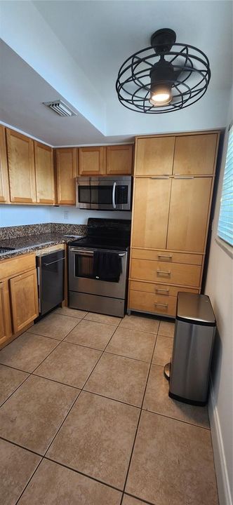 For Rent: $2,895 (2 beds, 2 baths, 1480 Square Feet)