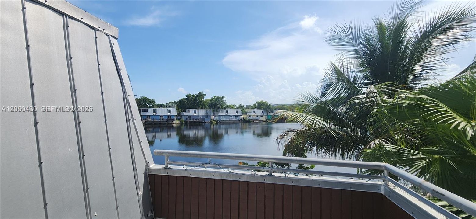 For Rent: $2,895 (2 beds, 2 baths, 1480 Square Feet)