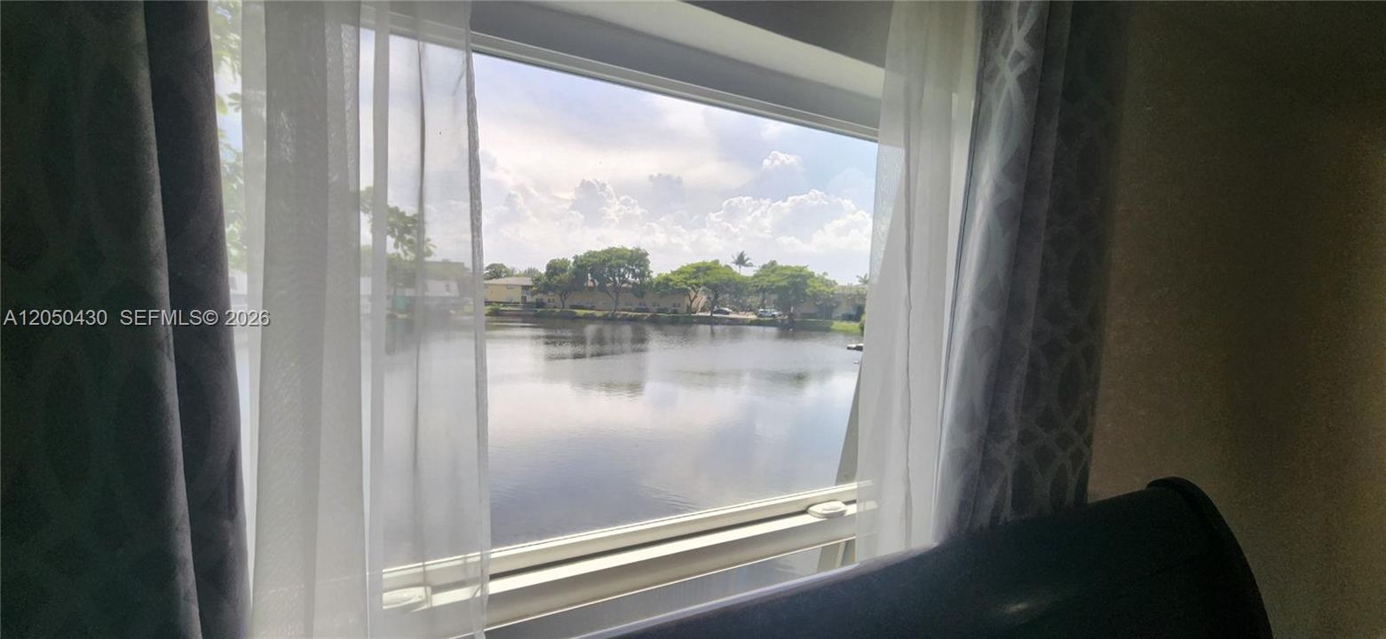 For Rent: $2,895 (2 beds, 2 baths, 1480 Square Feet)