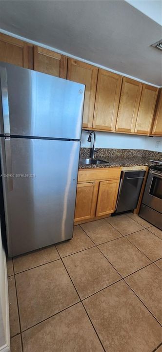For Rent: $2,895 (2 beds, 2 baths, 1480 Square Feet)