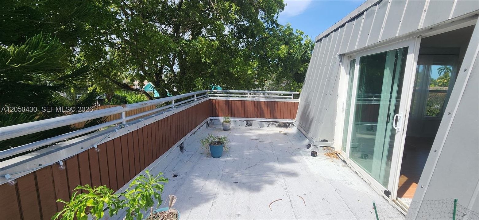 For Rent: $2,895 (2 beds, 2 baths, 1480 Square Feet)