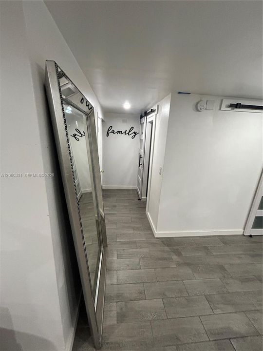 For Rent: $1,799 (2 beds, 1 baths, 1075 Square Feet)