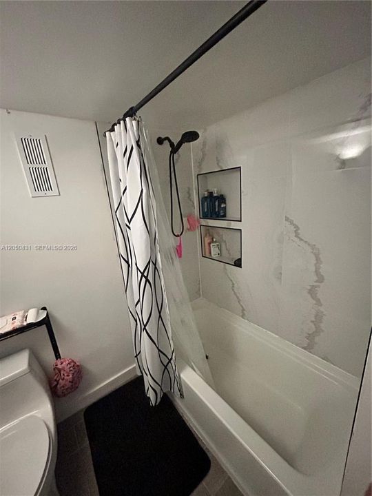 For Rent: $1,799 (2 beds, 1 baths, 1075 Square Feet)