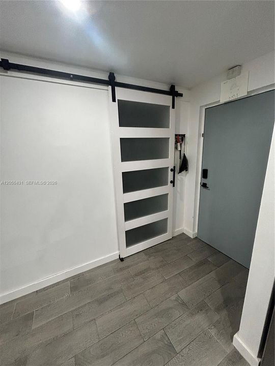 For Rent: $1,799 (2 beds, 1 baths, 1075 Square Feet)