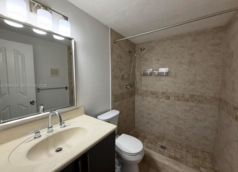 На продажу: $289,900 (3 спален, 2 ванн, 1442 Квадратных фут)