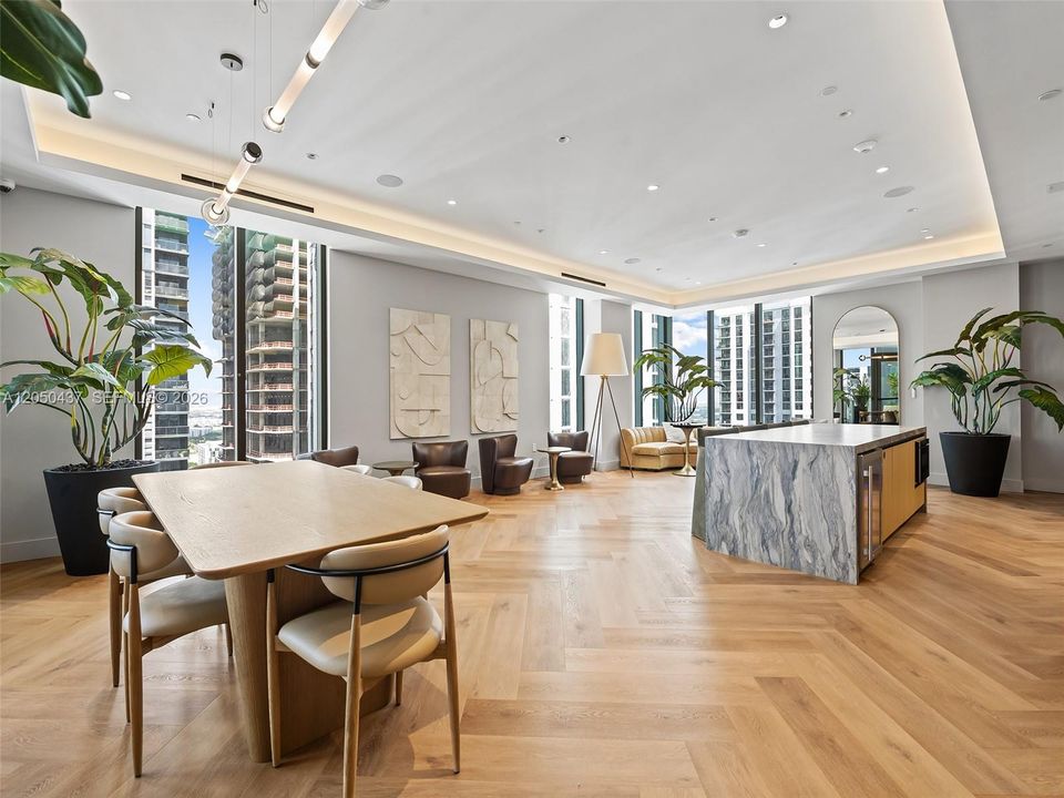 待售: $605,000 (1 贝兹, 1 浴室, 544 平方英尺)