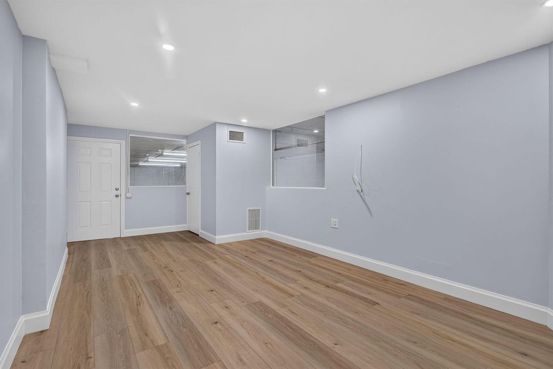 11-web-or-mls-1611-0037