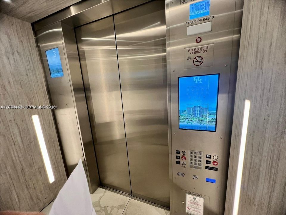 出租: $5,500 (2 贝兹, 2 浴室, 1056 平方英尺)