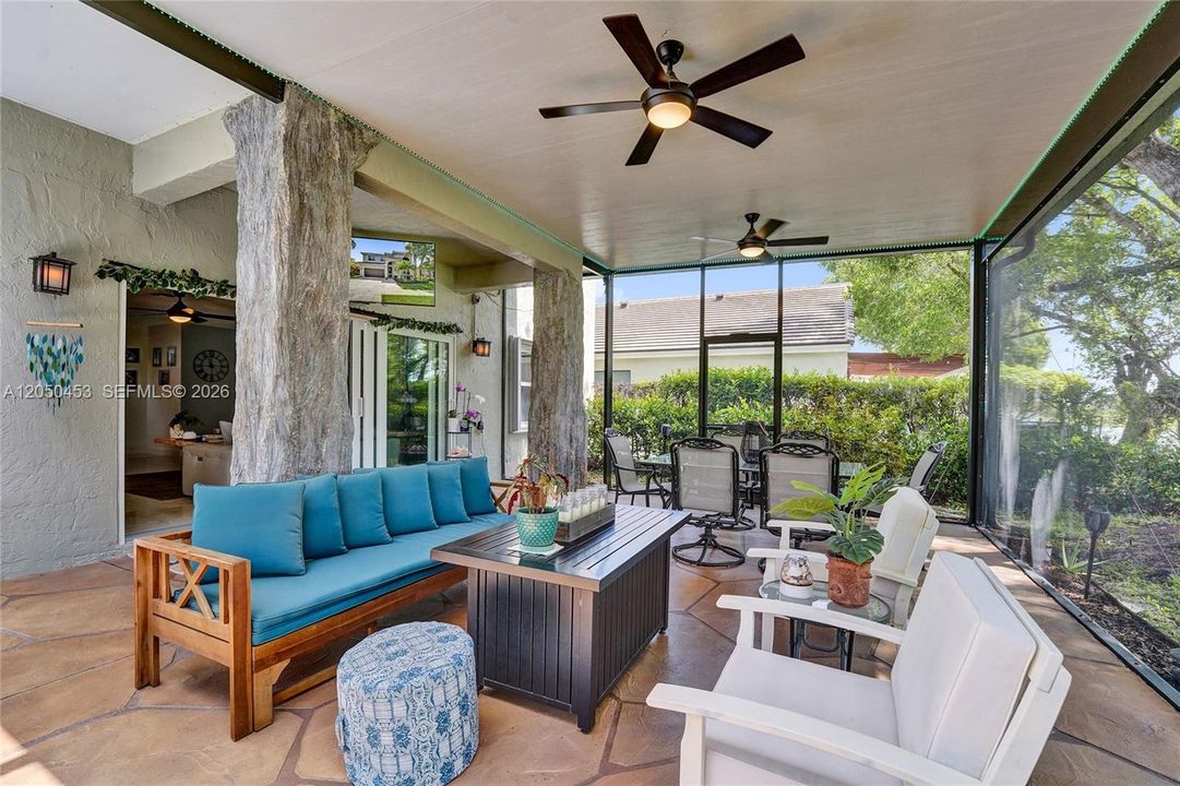 For Sale: $869,000 (4 beds, 3 baths, 2709 Square Feet)