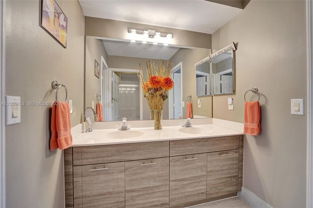 JACK AND JILL BATHROOM