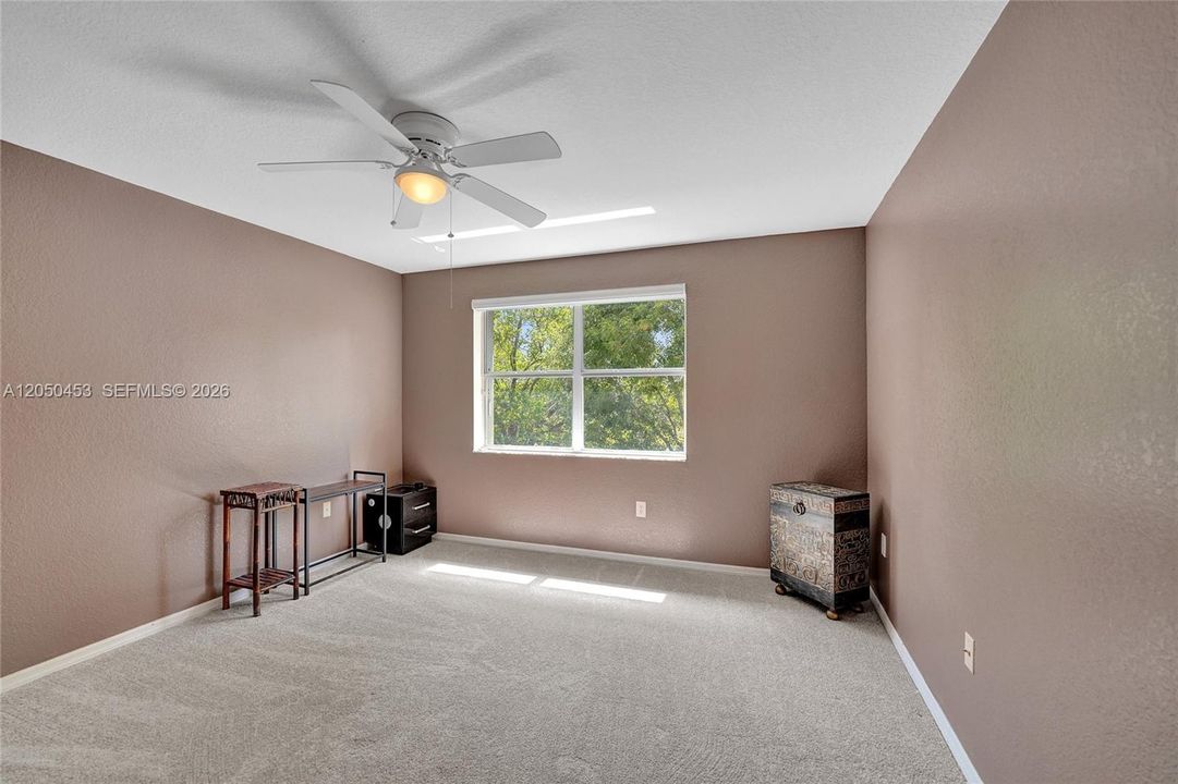 ADDITIONAL BEDROOM UPSTAIRS