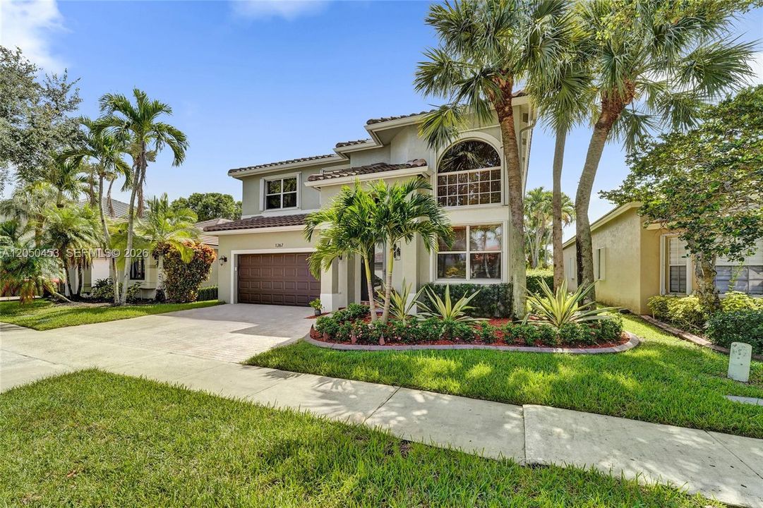 For Sale: $869,000 (4 beds, 3 baths, 2709 Square Feet)