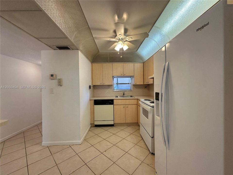 En Venta: $195,000 (2 camas, 2 baños, 1170 Pies cuadrados)