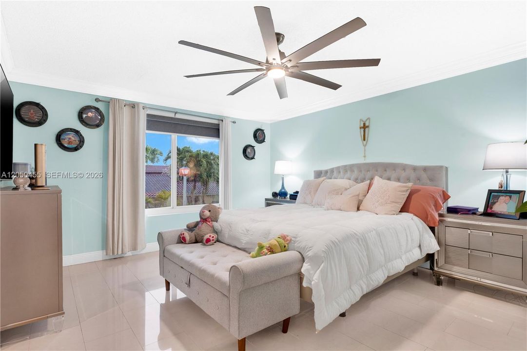 For Sale: $785,000 (4 beds, 2 baths, 2102 Square Feet)