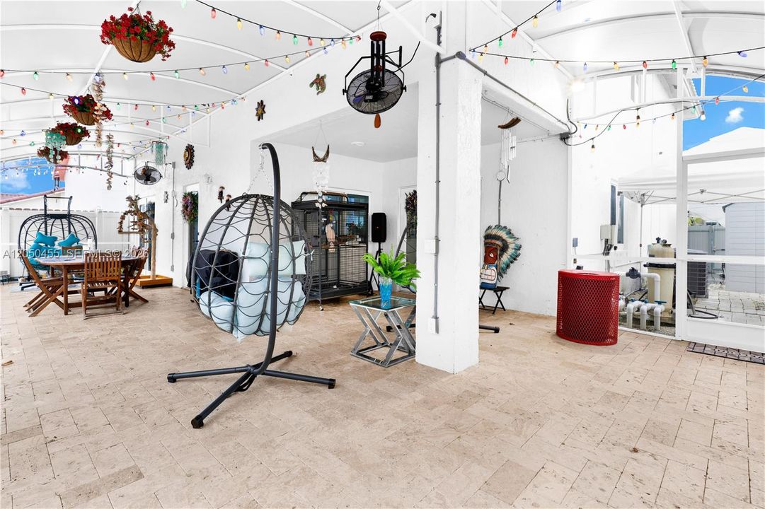 For Sale: $785,000 (4 beds, 2 baths, 2102 Square Feet)