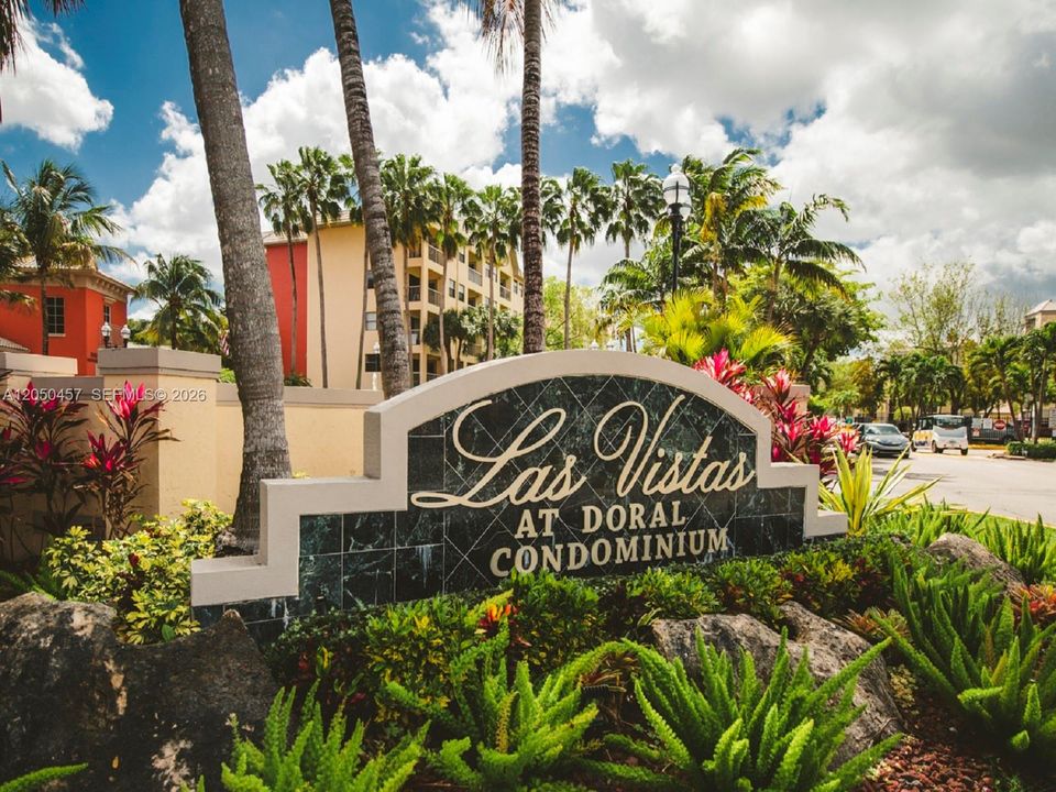 For Rent: $2,000 (1 beds, 1 baths, 810 Square Feet)
