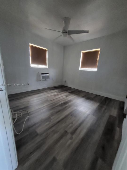For Rent: $1,500 (1 beds, 1 baths, 500 Square Feet)