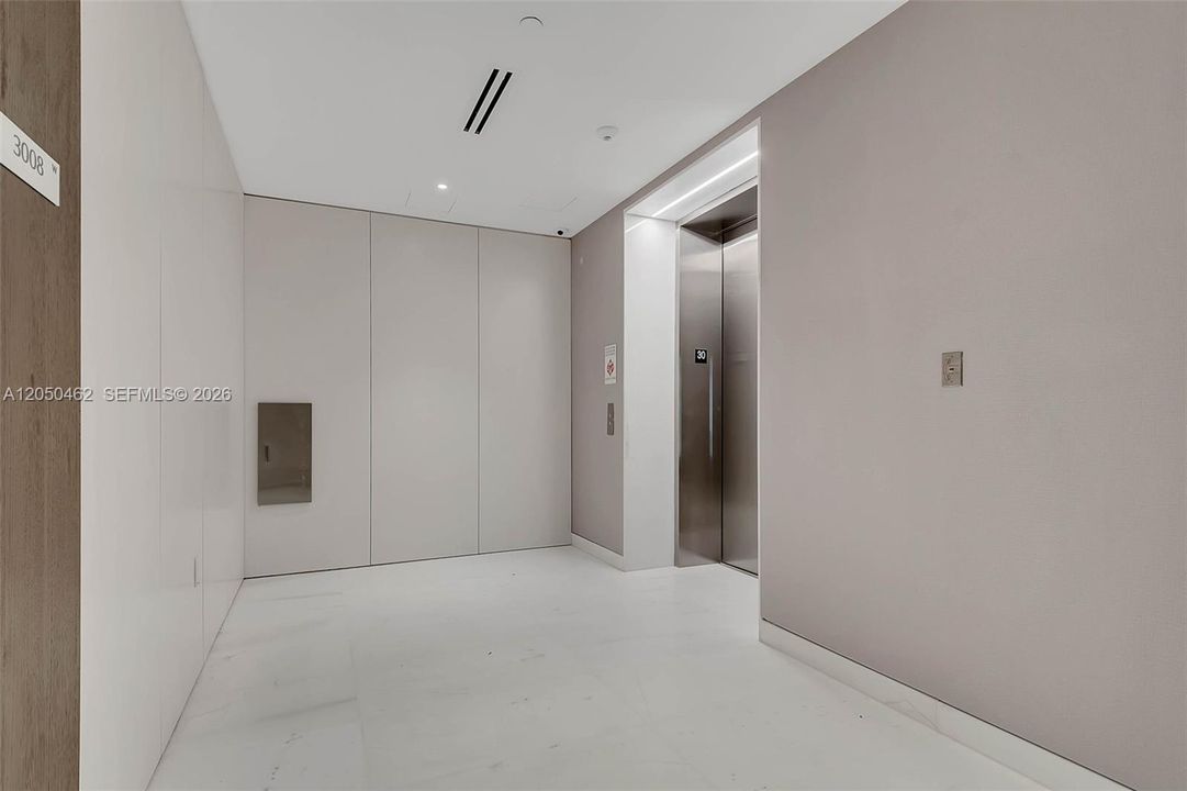 В аренду: $5,950 (1 спален, 1 ванн, 767 Квадратных фут)