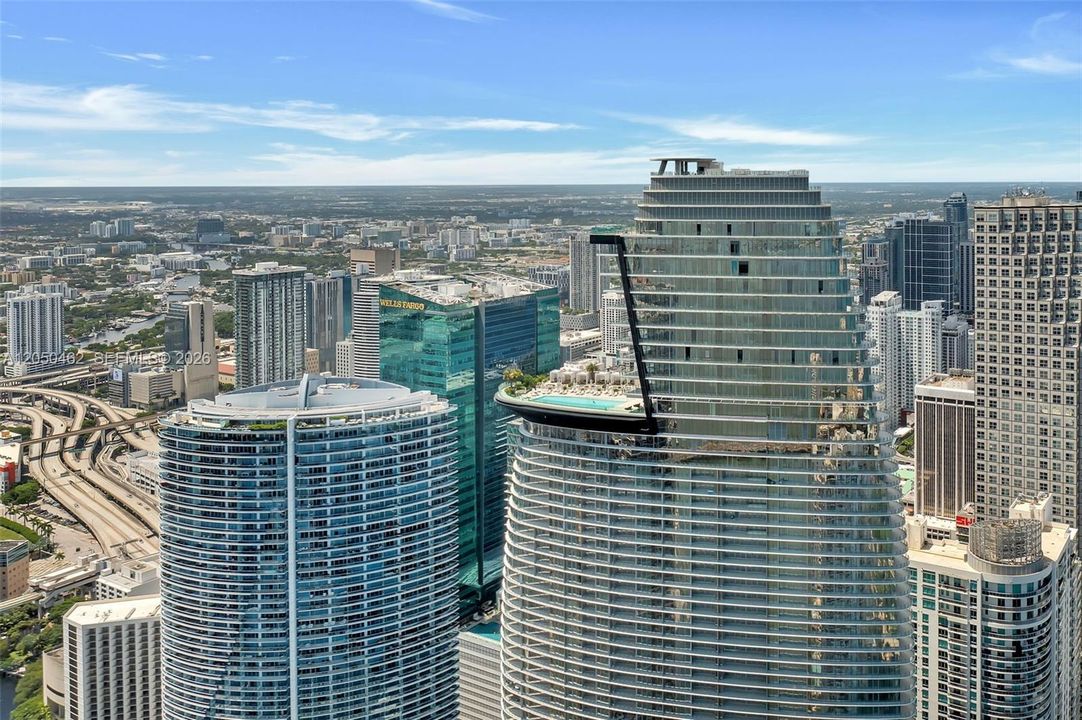 В аренду: $5,950 (1 спален, 1 ванн, 767 Квадратных фут)