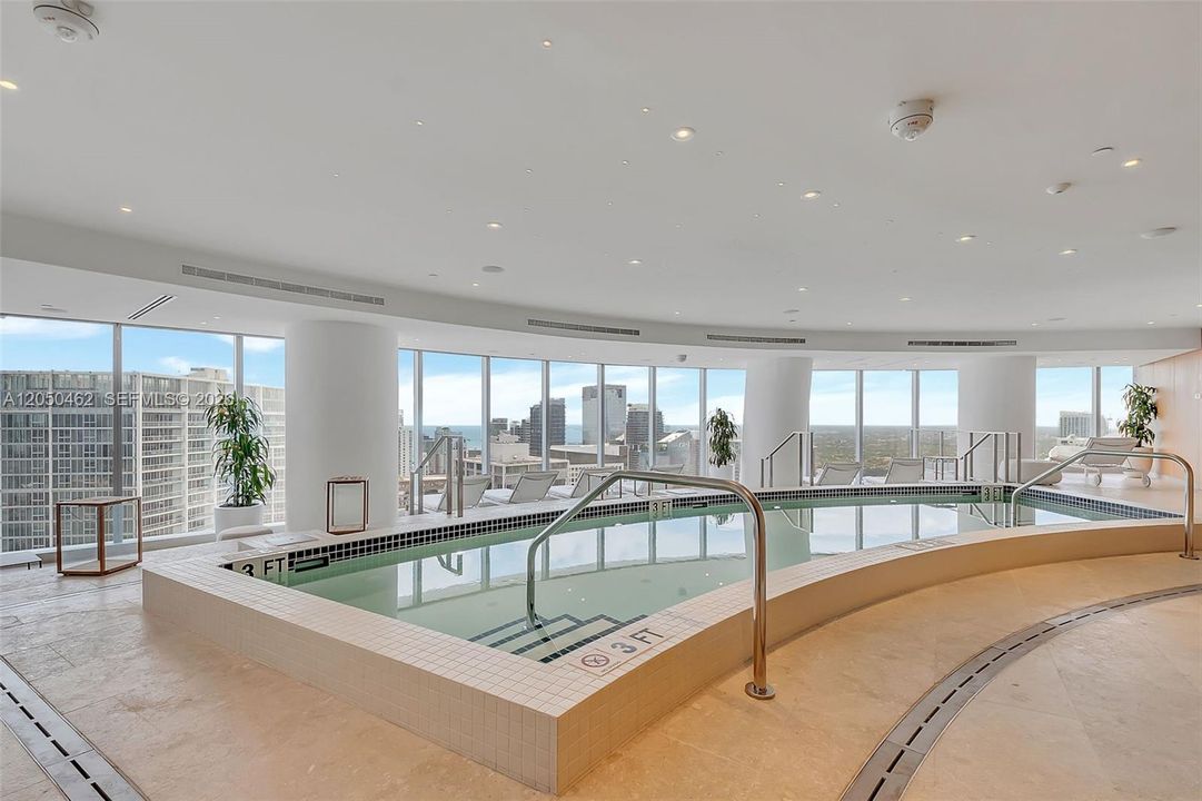 В аренду: $5,950 (1 спален, 1 ванн, 767 Квадратных фут)