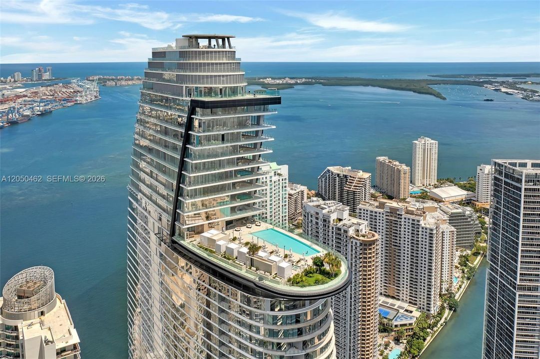 В аренду: $5,950 (1 спален, 1 ванн, 767 Квадратных фут)