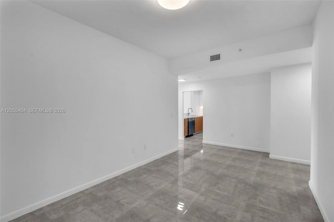 En Venta: $825,000 (3 camas, 3 baños, 1900 Pies cuadrados)
