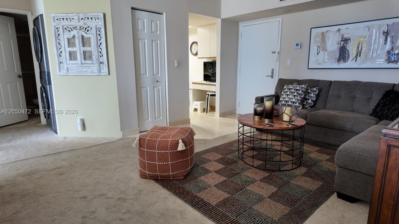 For Rent: $3,500 (2 beds, 2 baths, 1150 Square Feet)