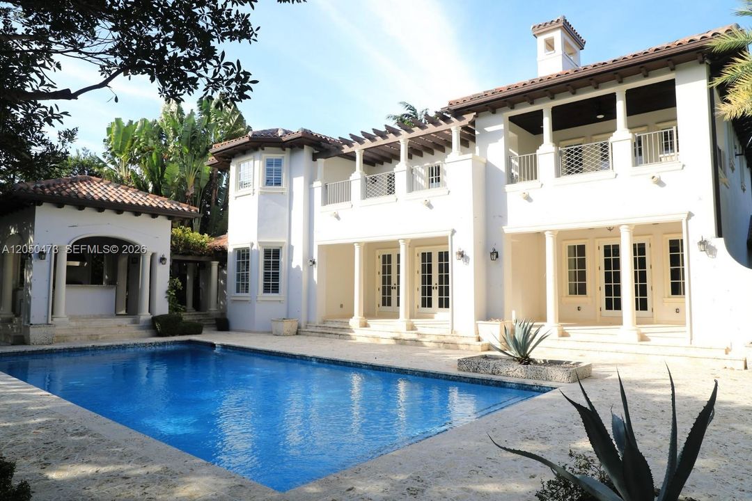 For Sale: $13,500,000 (6 beds, 7 baths, 6439 Square Feet)
