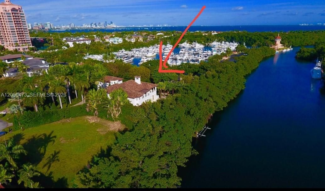 For Sale: $13,500,000 (6 beds, 7 baths, 6439 Square Feet)