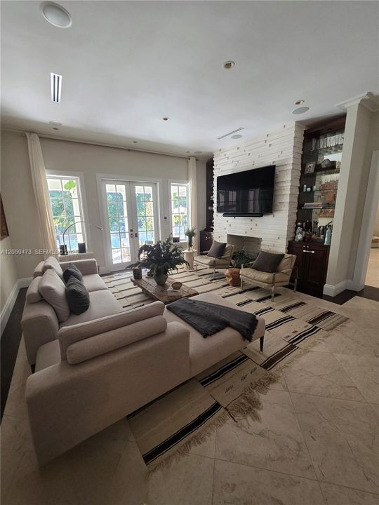 With view and access to pool area