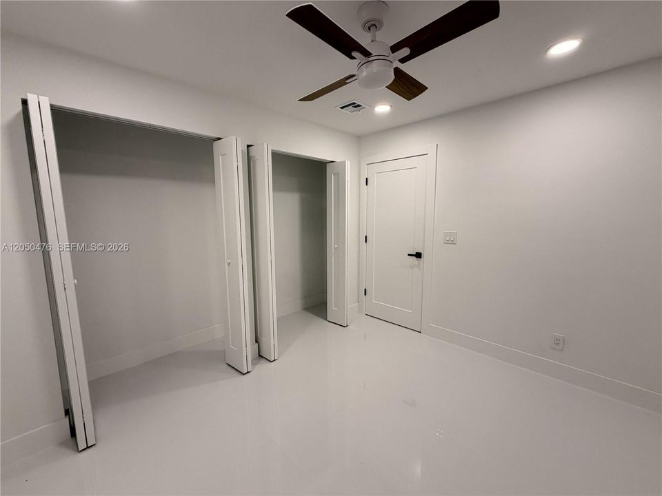 En Venta: $549,000 (3 camas, 2 baños, 1138 Pies cuadrados)