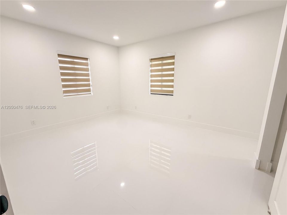 En Venta: $549,000 (3 camas, 2 baños, 1138 Pies cuadrados)