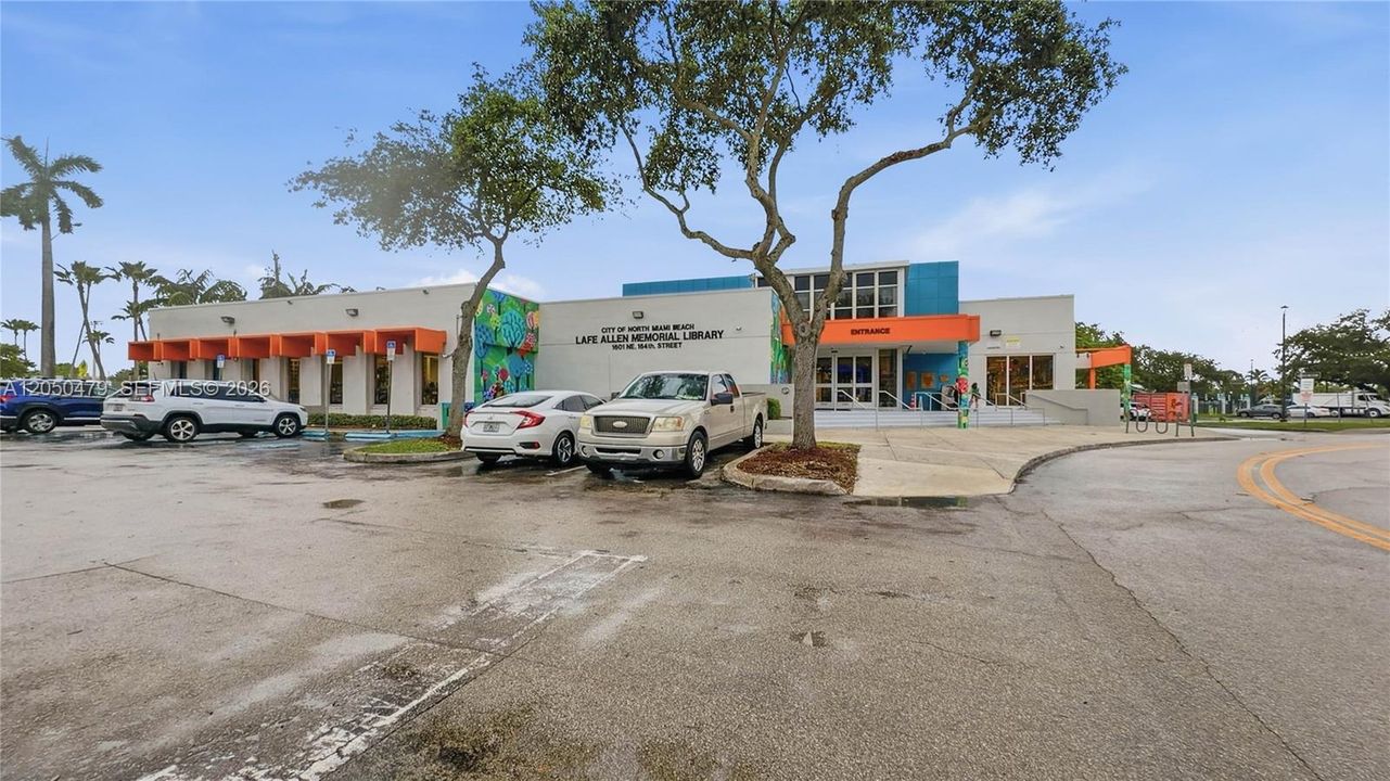 For Rent: $2,400 (2 beds, 2 baths, 1077 Square Feet)