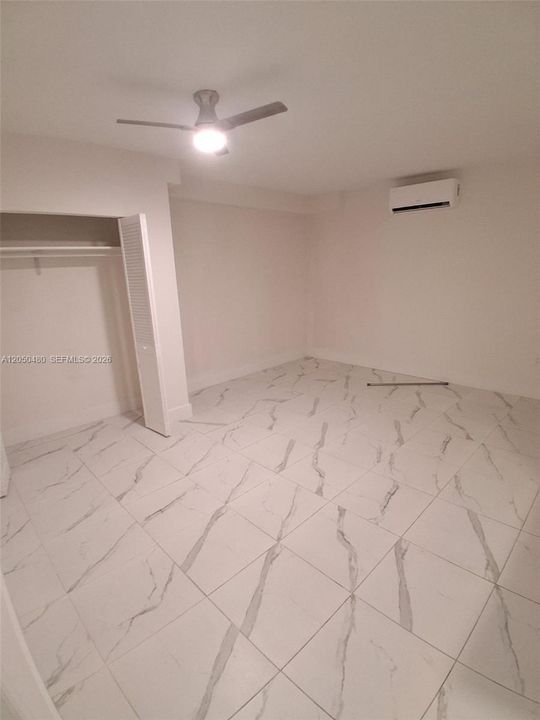 For Rent: $1,850 (1 beds, 1 baths, 1796 Square Feet)