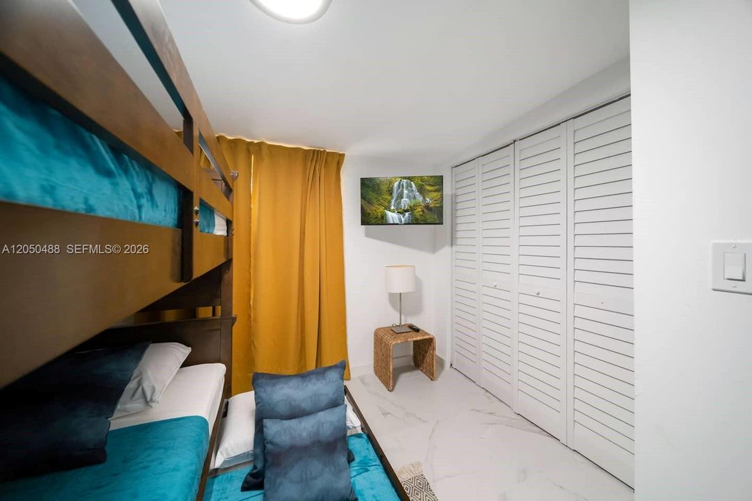 For Sale: $565,000 (4 beds, 2 baths, 1453 Square Feet)