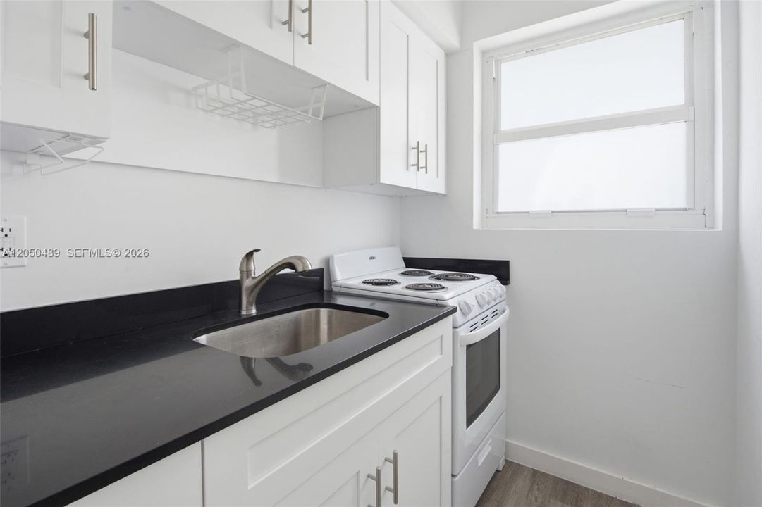 For Rent: $1,850 (1 beds, 1 baths, 542 Square Feet)