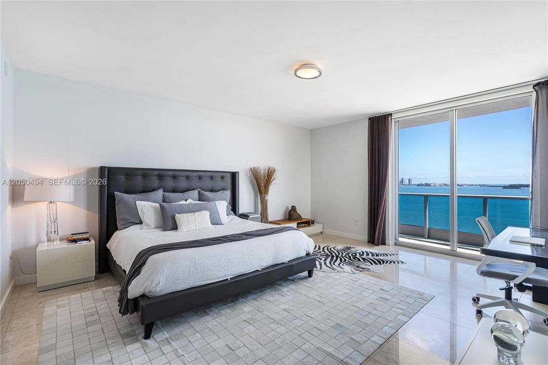 For Rent: $11,300 (2 beds, 2 baths, 1878 Square Feet)