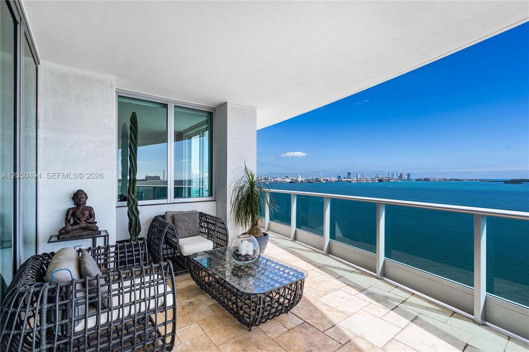 For Rent: $11,300 (2 beds, 2 baths, 1878 Square Feet)