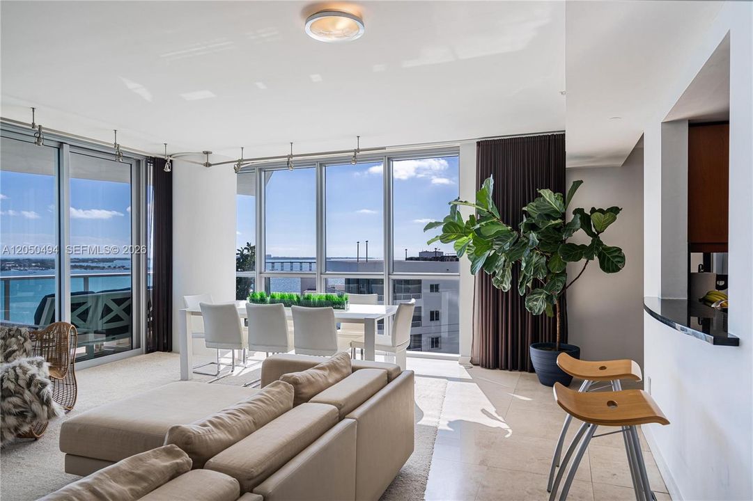 For Rent: $11,300 (2 beds, 2 baths, 1878 Square Feet)